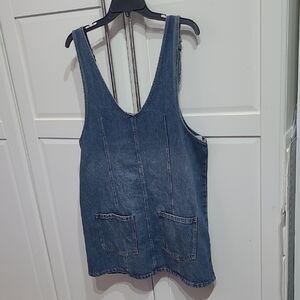 Arizona blue Jean Skirtalls Junior Woman  sleeveless V Neck Relaxed Fit 34"Nwt
